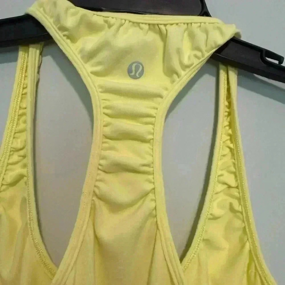 Lululemon Cool Racerback Tank Top Yellow  Size 4 Workout Gym Yoga - Picture 3 of 4